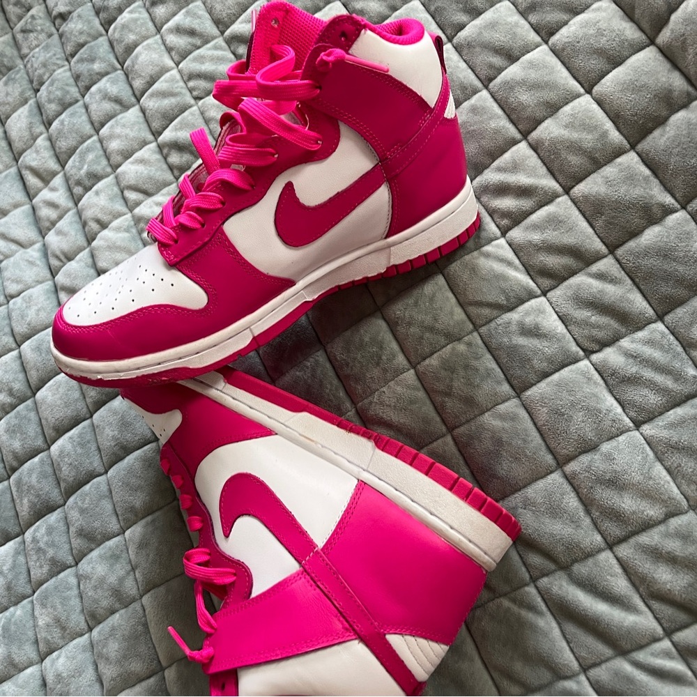 Nike Women's High-Top Pink and White Athletic Shoes